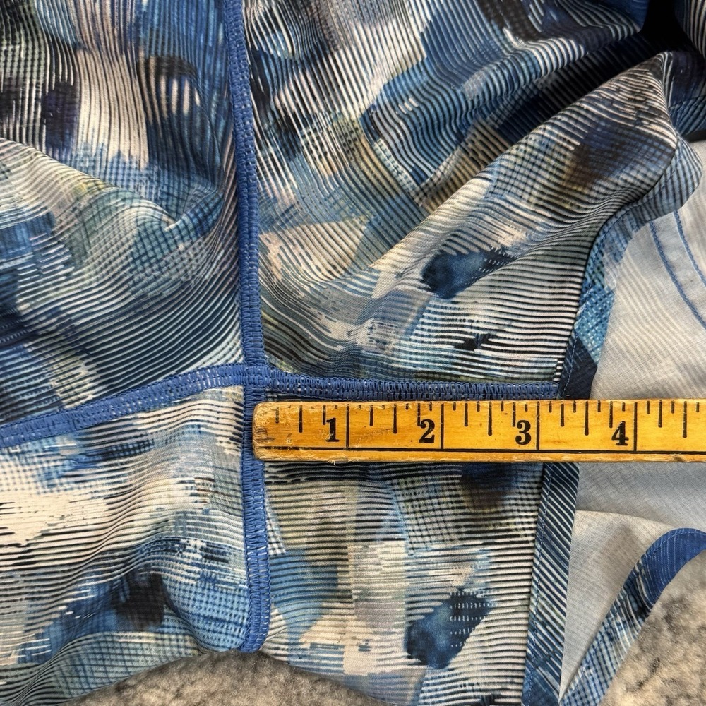 Lululemon Shorts Womens 4 Blue Green Tracker Abstract Running Athletic Yoga - Picture 13 of 13